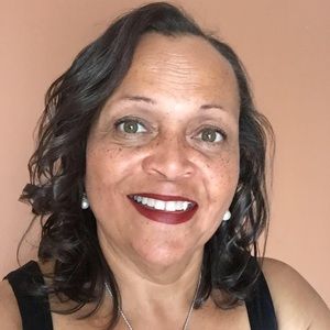 Meet your Posher, Twana